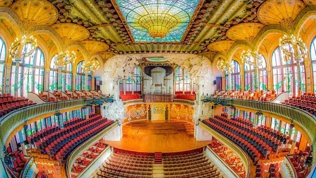 Thumbnail of the video A Walking Tour of The Palau de la Música Catalana, Barcelona
